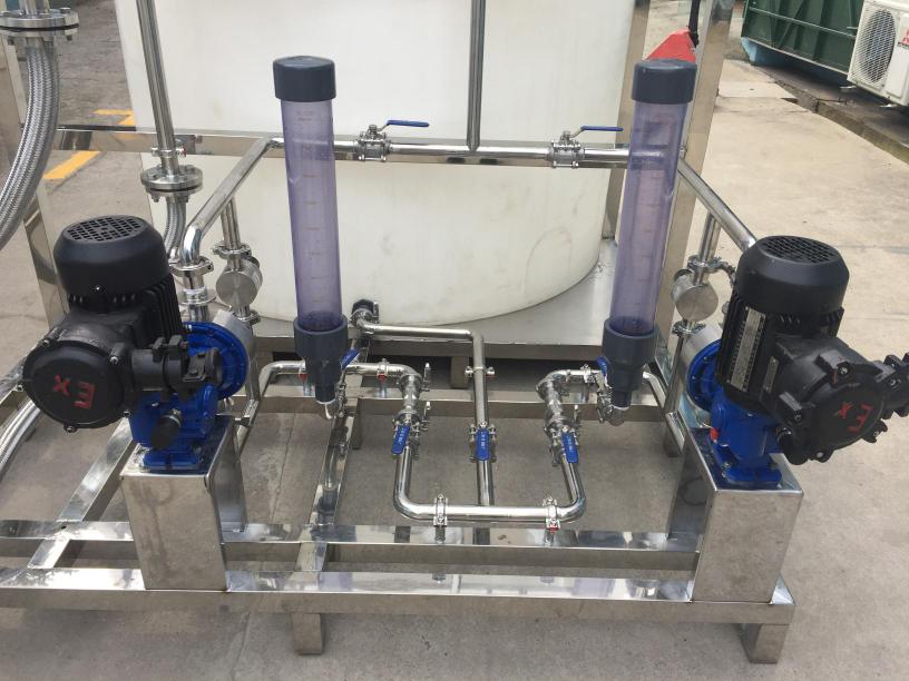 不銹鋼管道加藥設(shè)備