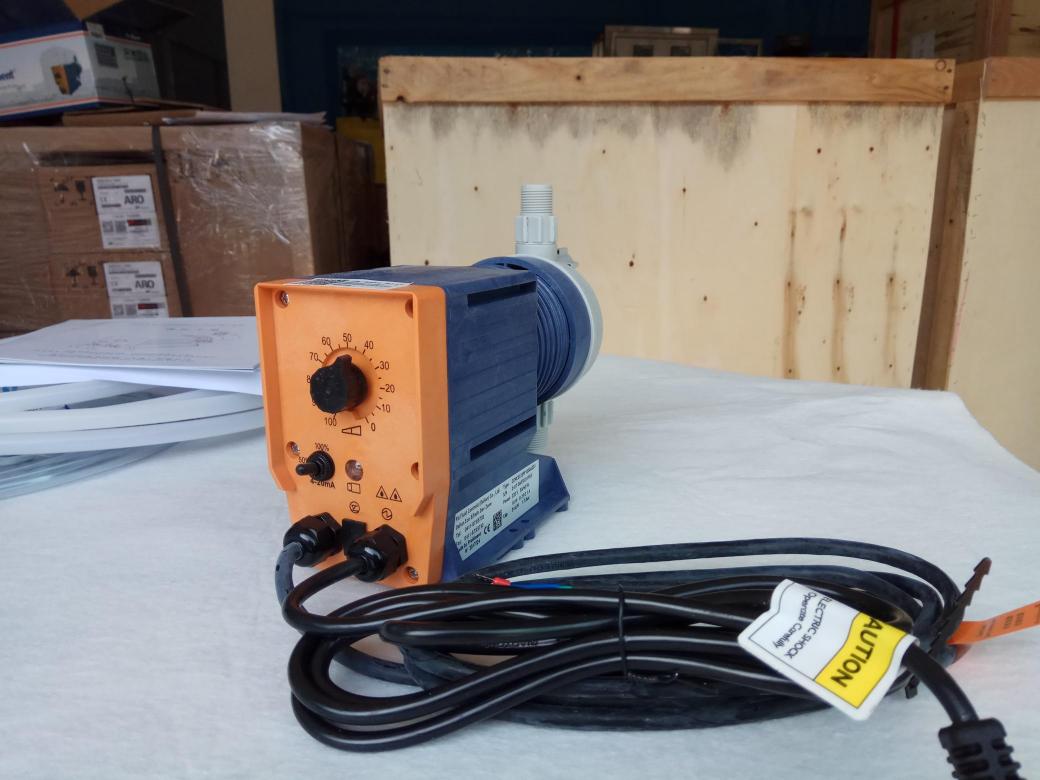 普羅名特CONC系列電磁隔膜計(jì)量泵工程塑料耐腐蝕電磁泵計(jì)量泵